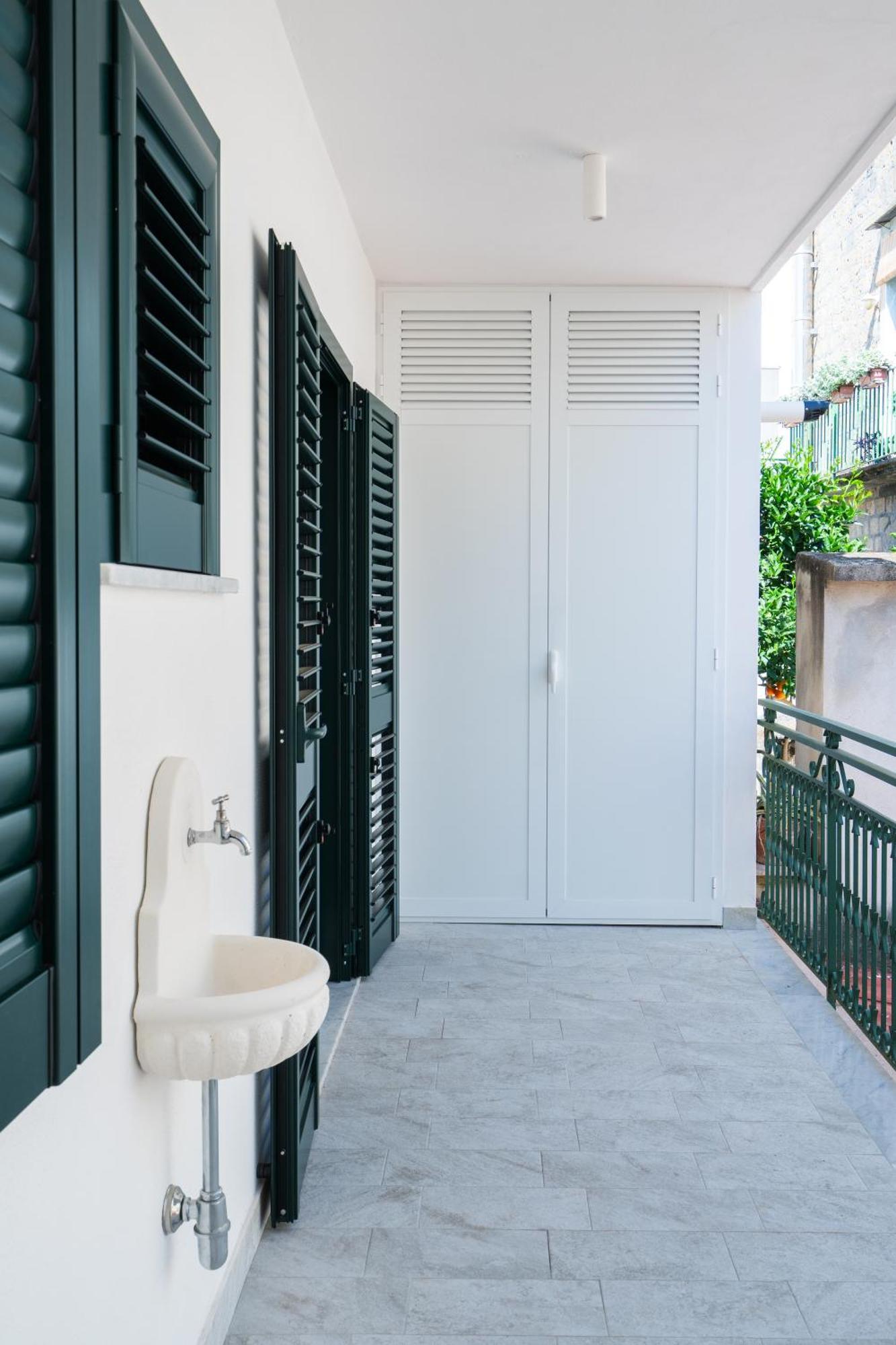 Sea View Deluxe Apartments Vico Equense Bagian luar foto
