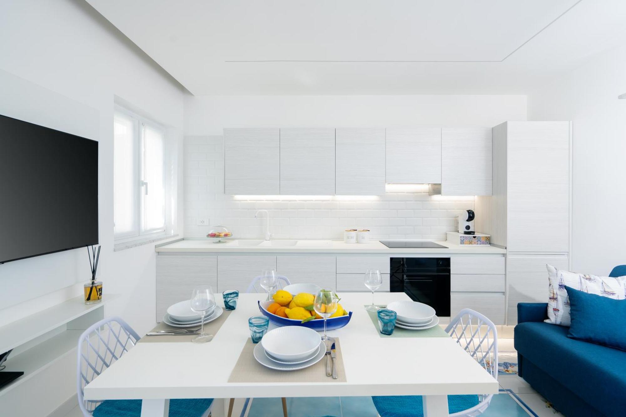Sea View Deluxe Apartments Vico Equense Bagian luar foto